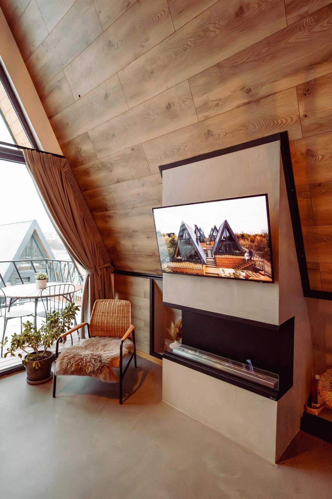A-By The Lake - Private A Frame Villas Caciulati Exteriör bild